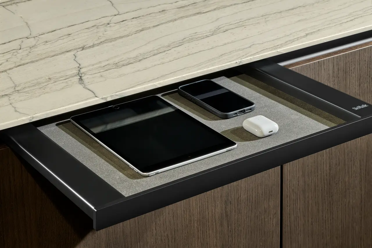 SieMatic Mondial workspace &mdash; refined minimalism