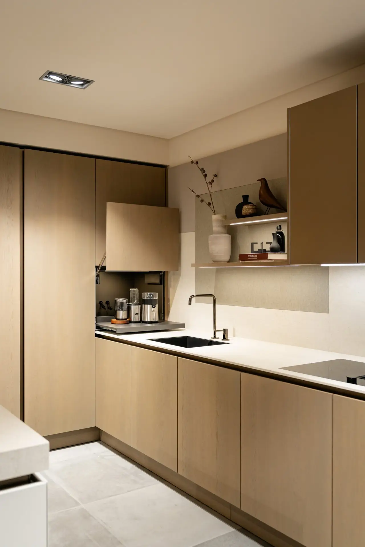 SieMatic SLX oak kitchen with lift-door coffee station