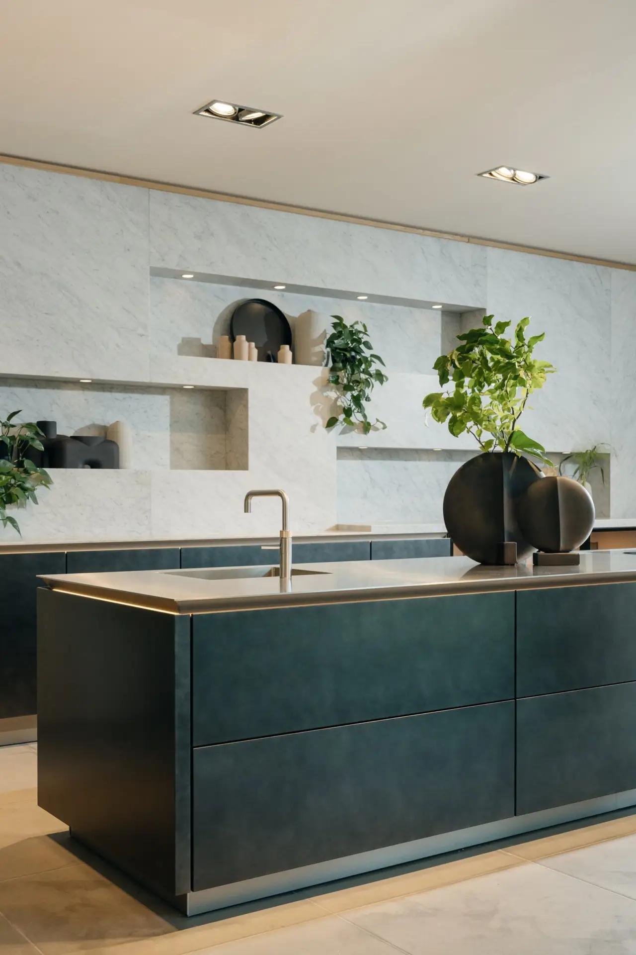 SieMatic SLX handleless kitchen island with light oak tall cabinets